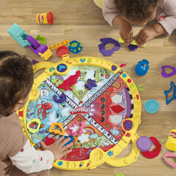 Play Doh Fold N Go Playmat Starter Set
